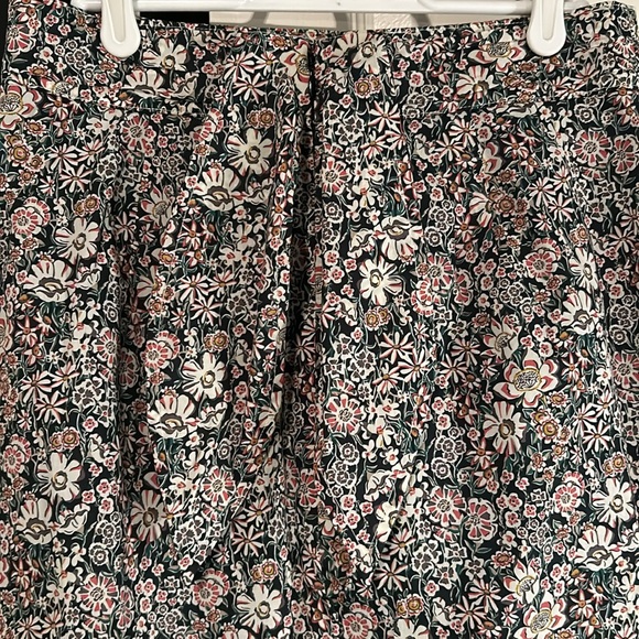 J Crew Tie-back tulip skirt in Liberty® floral Size 6 NWOT - Picture 4 of 6
